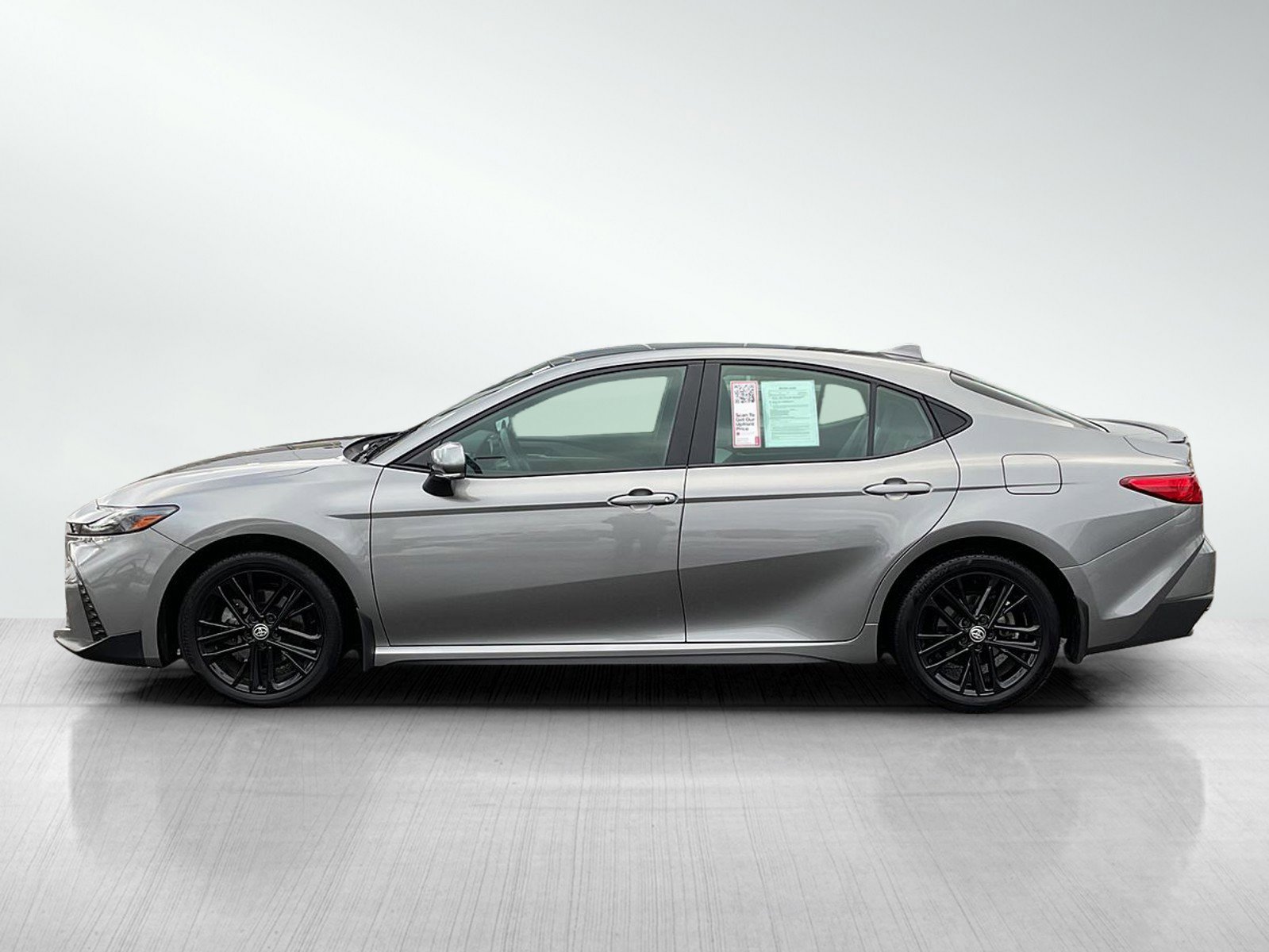 Used 2025 Toyota Camry SE with VIN 4T1DBADK2SU522469 for sale in Brainerd, Minnesota