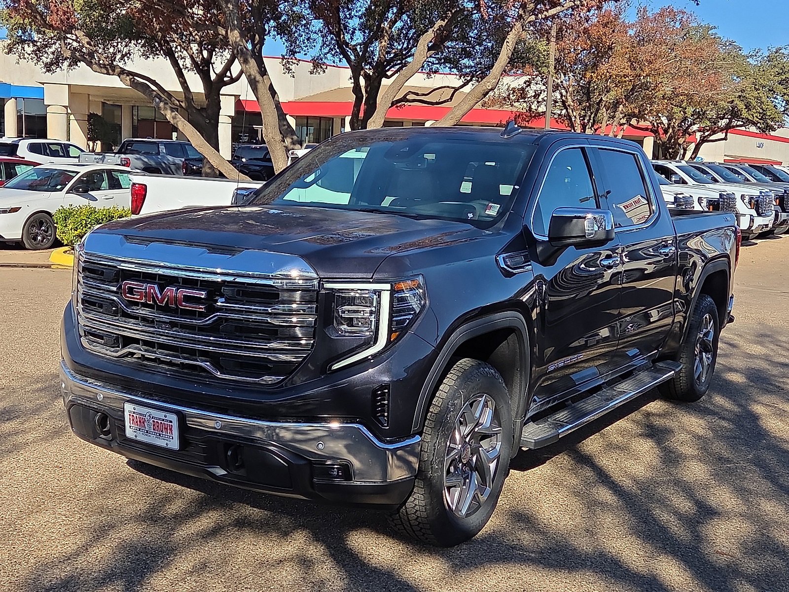 2026 GMC Sierra 1500 SLT's photo