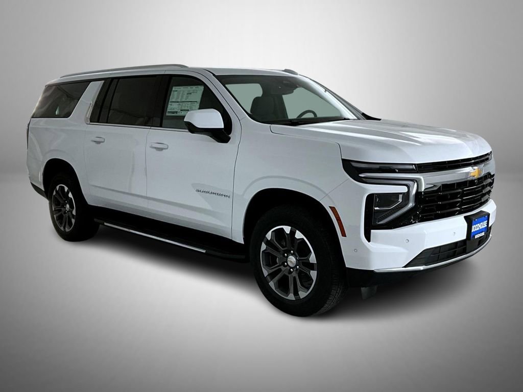 2025 Chevrolet Suburban LS photo 3