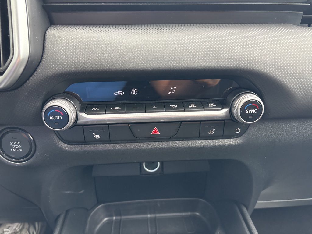 2025 Mazda CX-50 2.5 S Preferred photo 13
