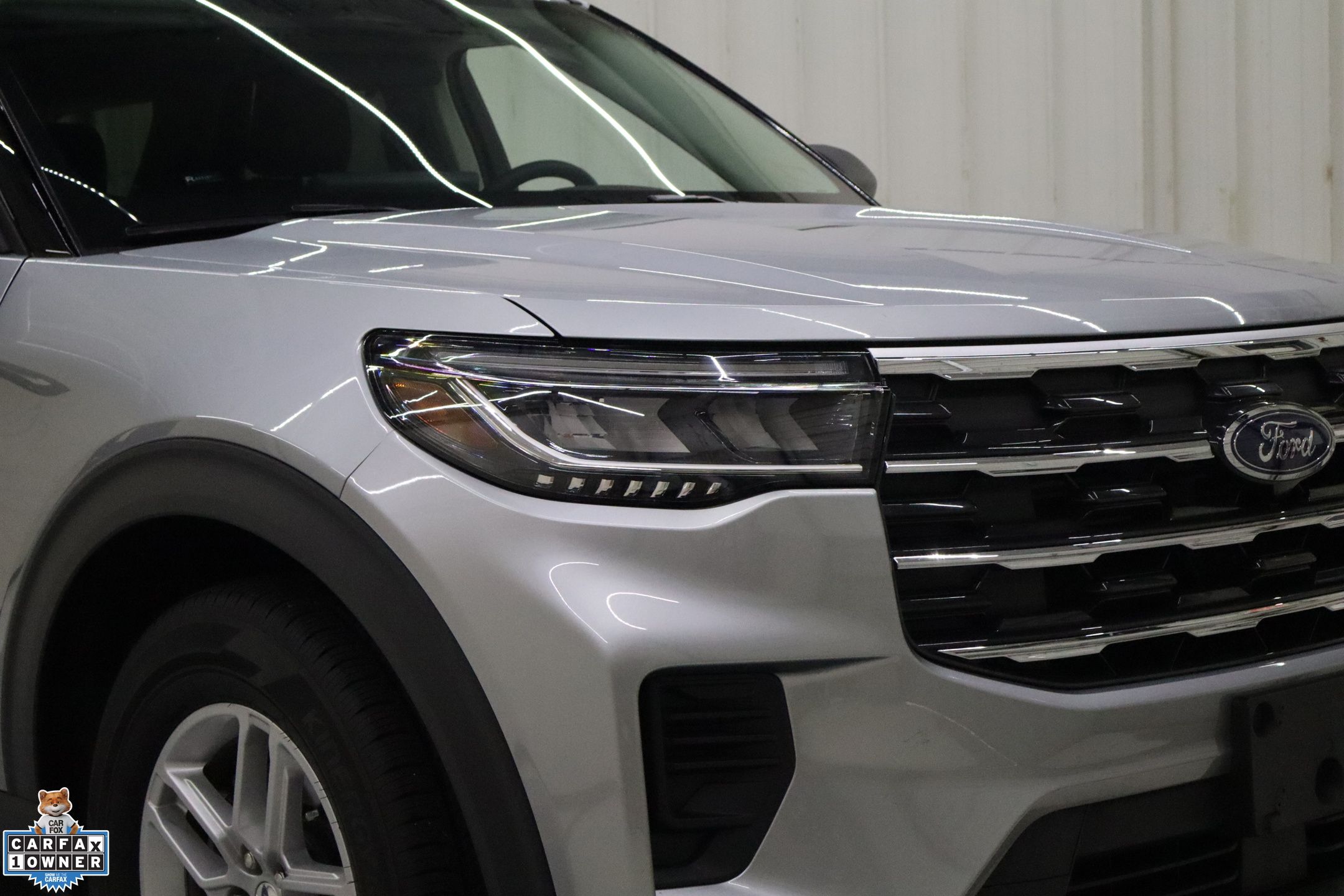 2025 Ford Explorer photo 10