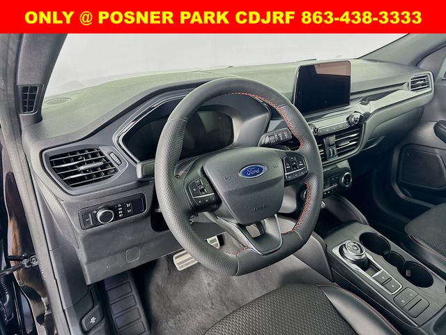 2023 Ford Escape ST-Line photo 9