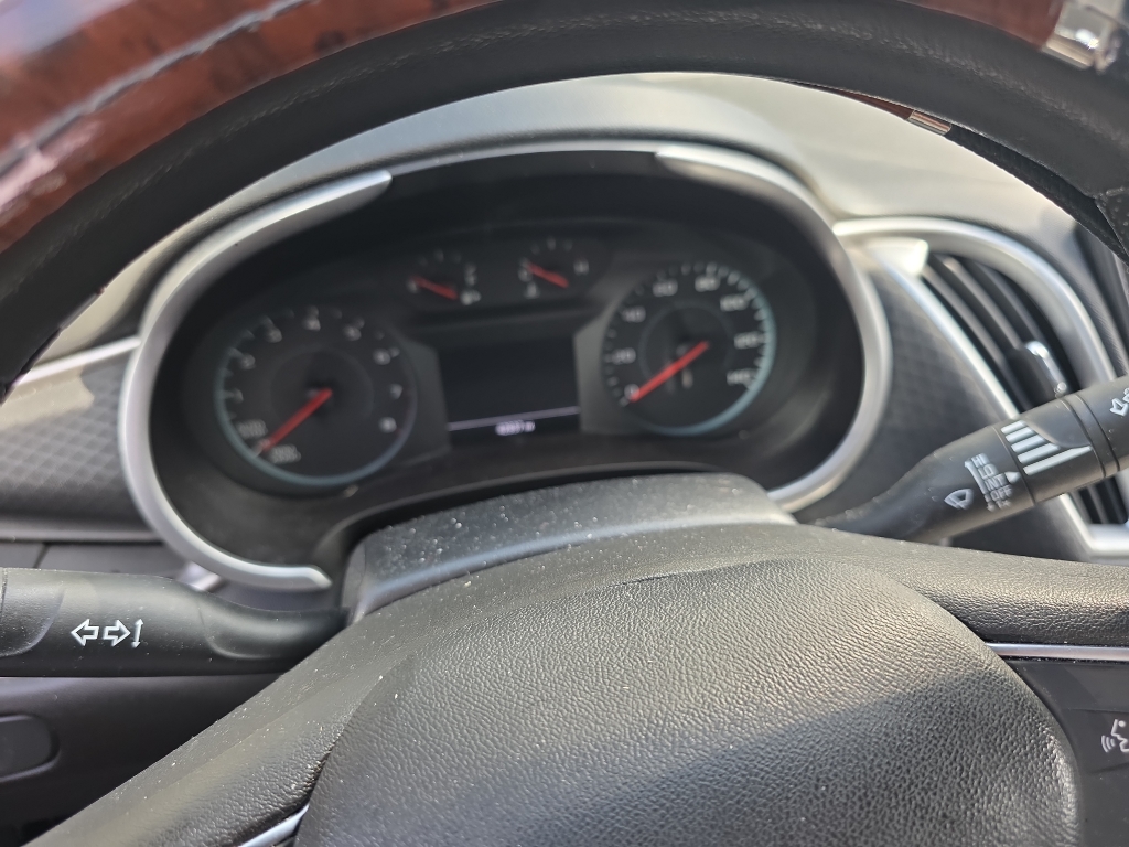 2019 Chevrolet Malibu LS photo 4