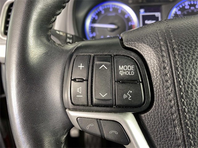2019 Toyota Highlander SE XLE photo 11