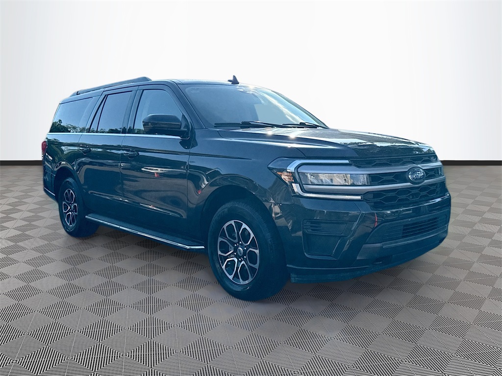 2023 Ford Expedition MAX XLT photo 3
