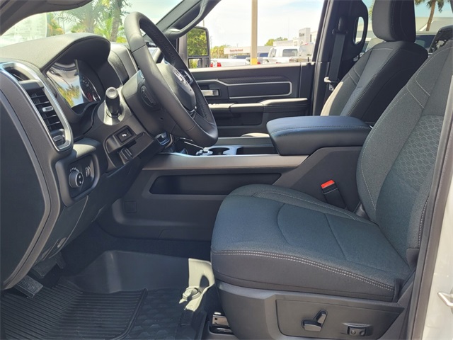 2025 Ram 3500 Big Horn photo 7