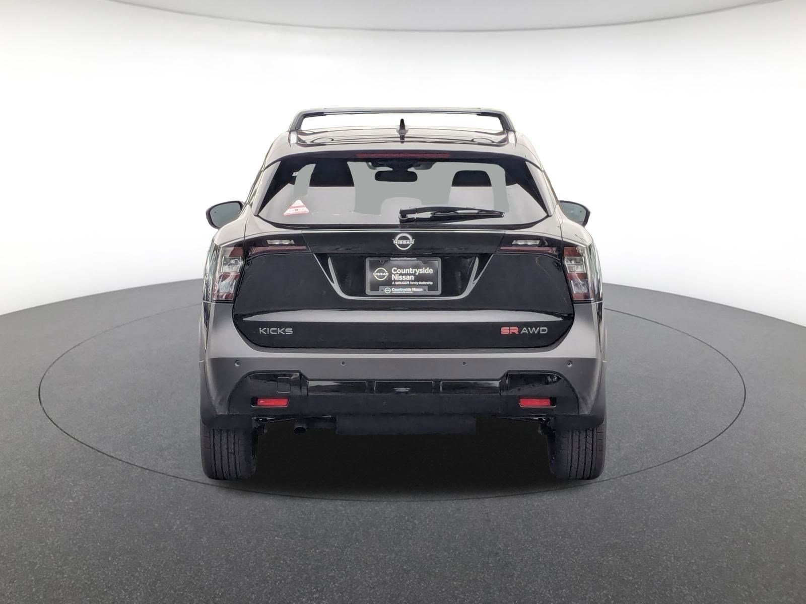 2025 Nissan Kicks SR photo 6