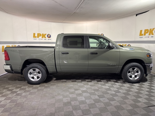 2025 Ram 1500 Tradesman photo 2