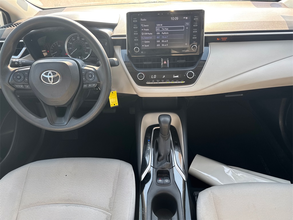2021 Toyota Corolla LE photo 21