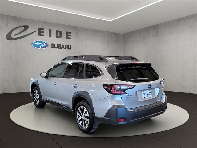 2025 Subaru Outback Premium photo 3