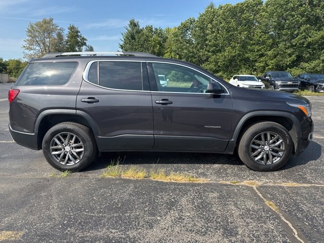 2017 Gmc Acadia SLT photo 2