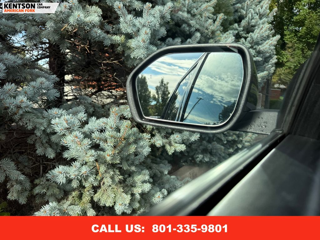 2021 Ford Explorer Platinum photo 20