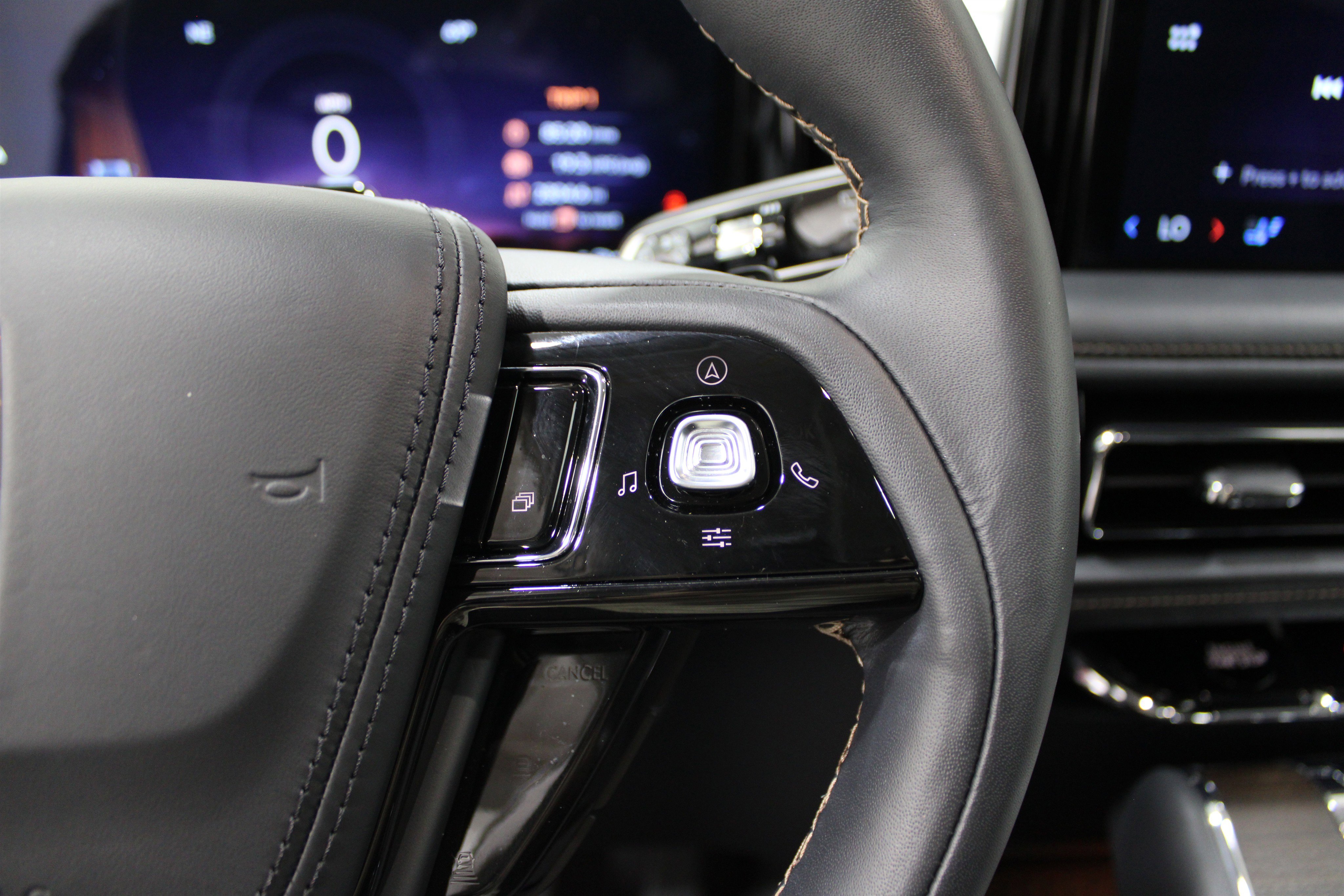 2025 Lincoln Aviator Reserve photo 6