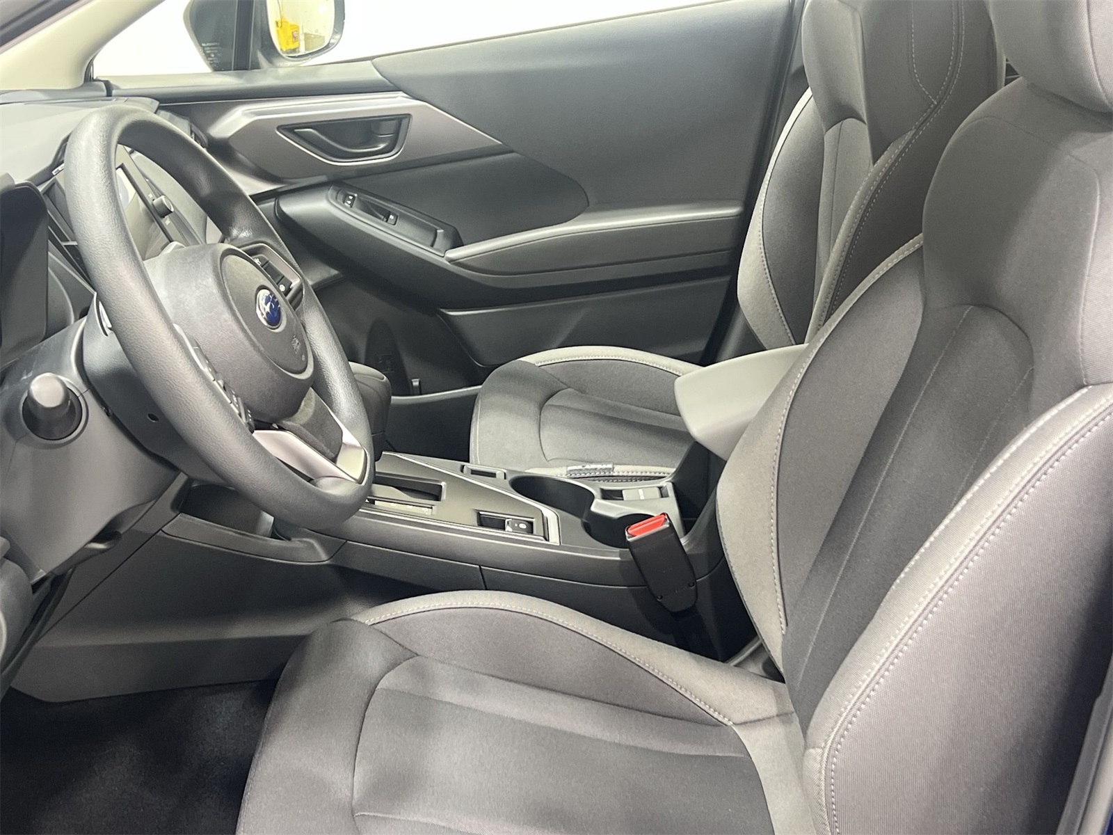 2025 Subaru Impreza Base photo 10