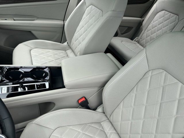 2026 Volkswagen Atlas SEL Premium R-Line photo 13
