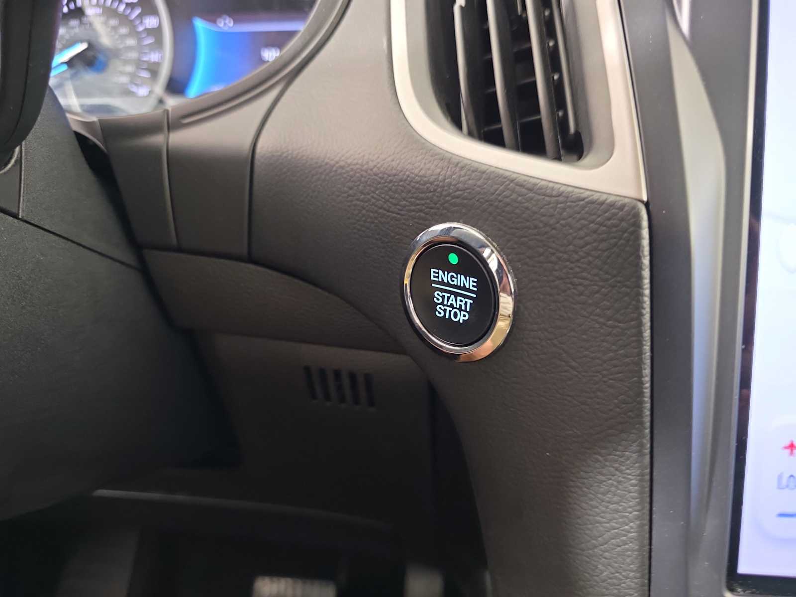 2023 Ford Edge SEL photo 21