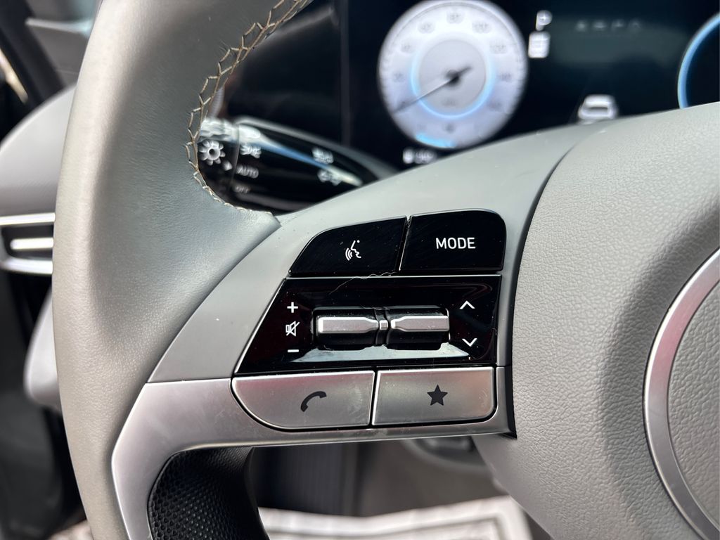 2024 Hyundai Elantra SEL Convenience photo 26