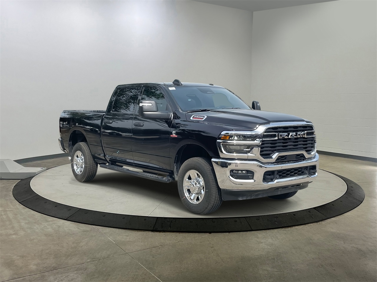 2025 Ram 2500 Tradesman photo 2