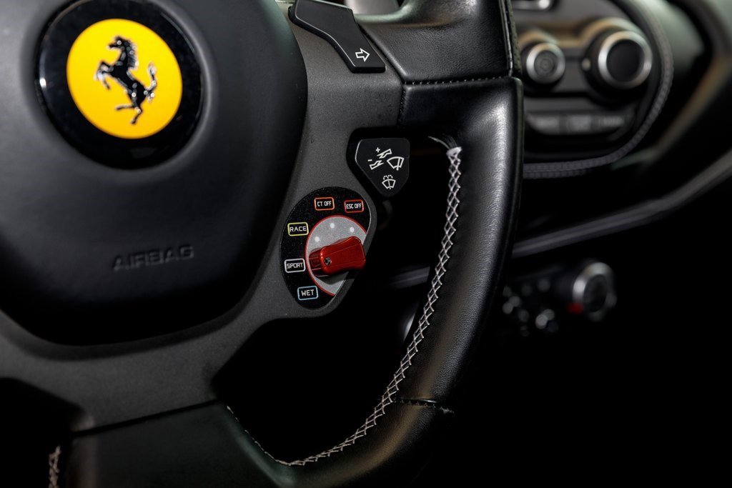 2019 Ferrari 488 GTB photo 36
