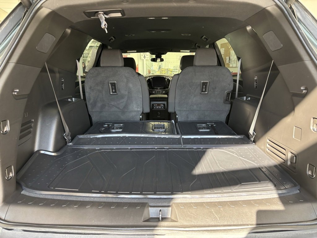 2023 Chevrolet Traverse Cloth photo 19