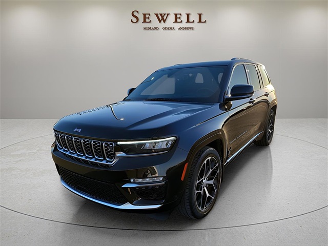 2023 Jeep Grand Cherokee Summit Reserve's photo