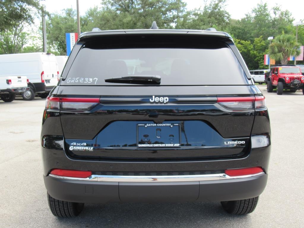 2025 Jeep Grand Cherokee Laredo X photo 5