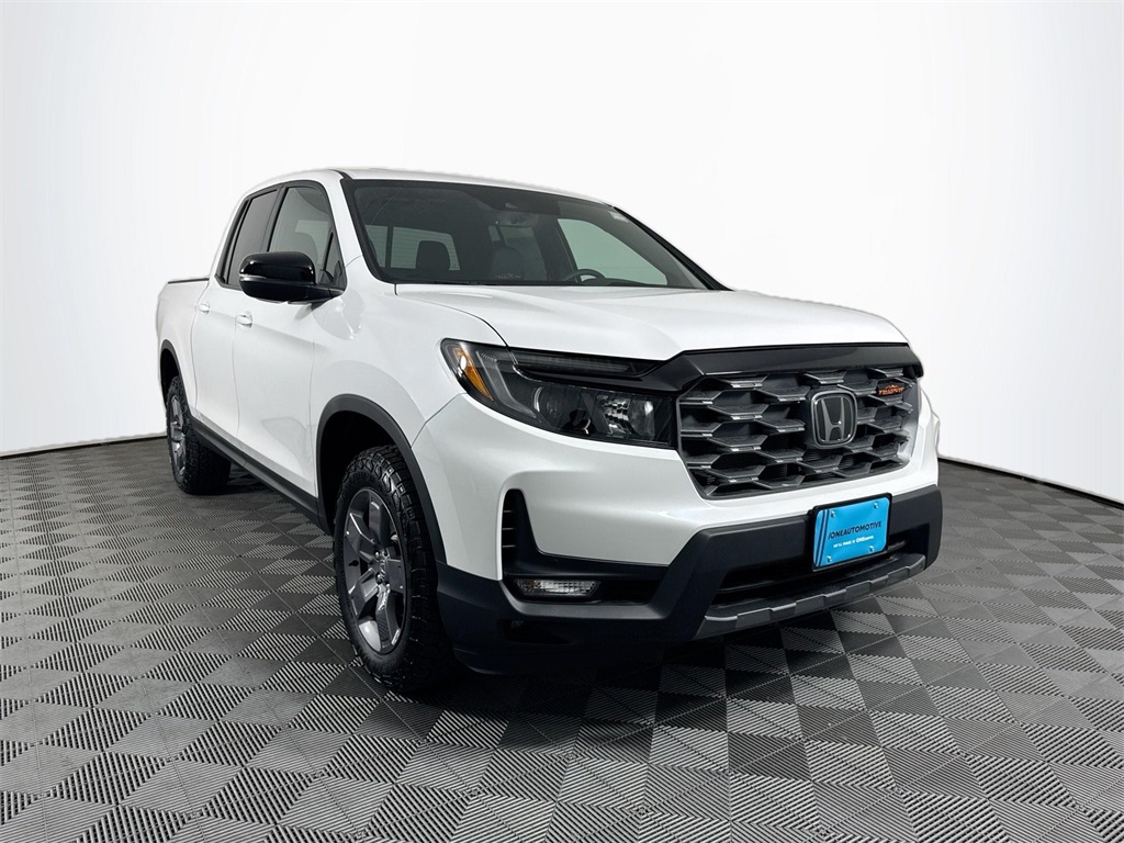 2025 Honda Ridgeline TrailSport photo 4