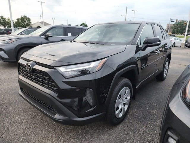 2025 Toyota RAV4 LE photo 3
