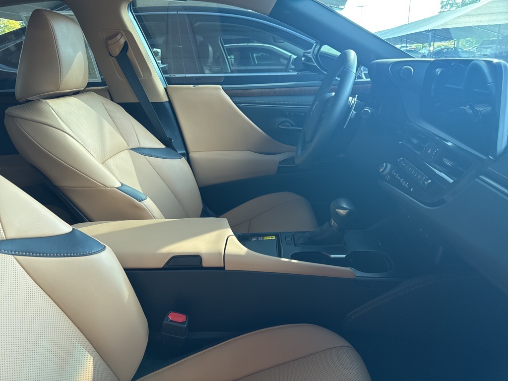 2024 Lexus ES 350 Premium photo 10