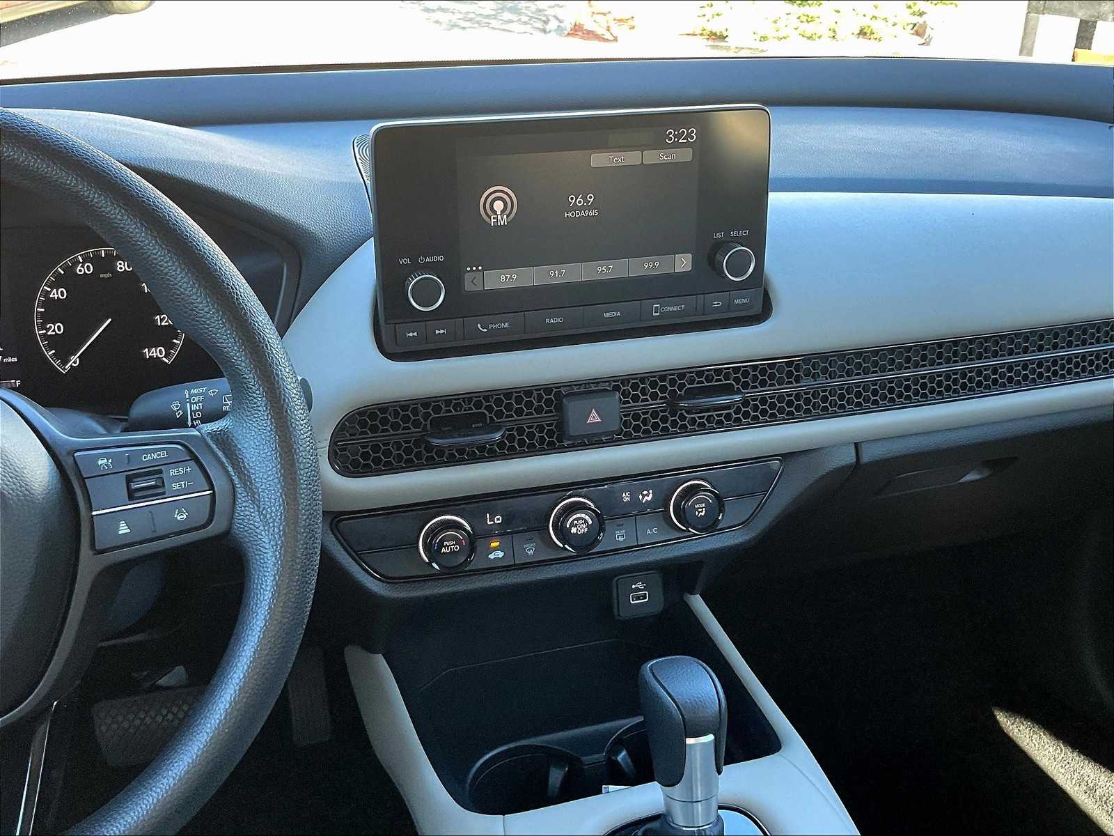 2023 Honda HR-V LX photo 18