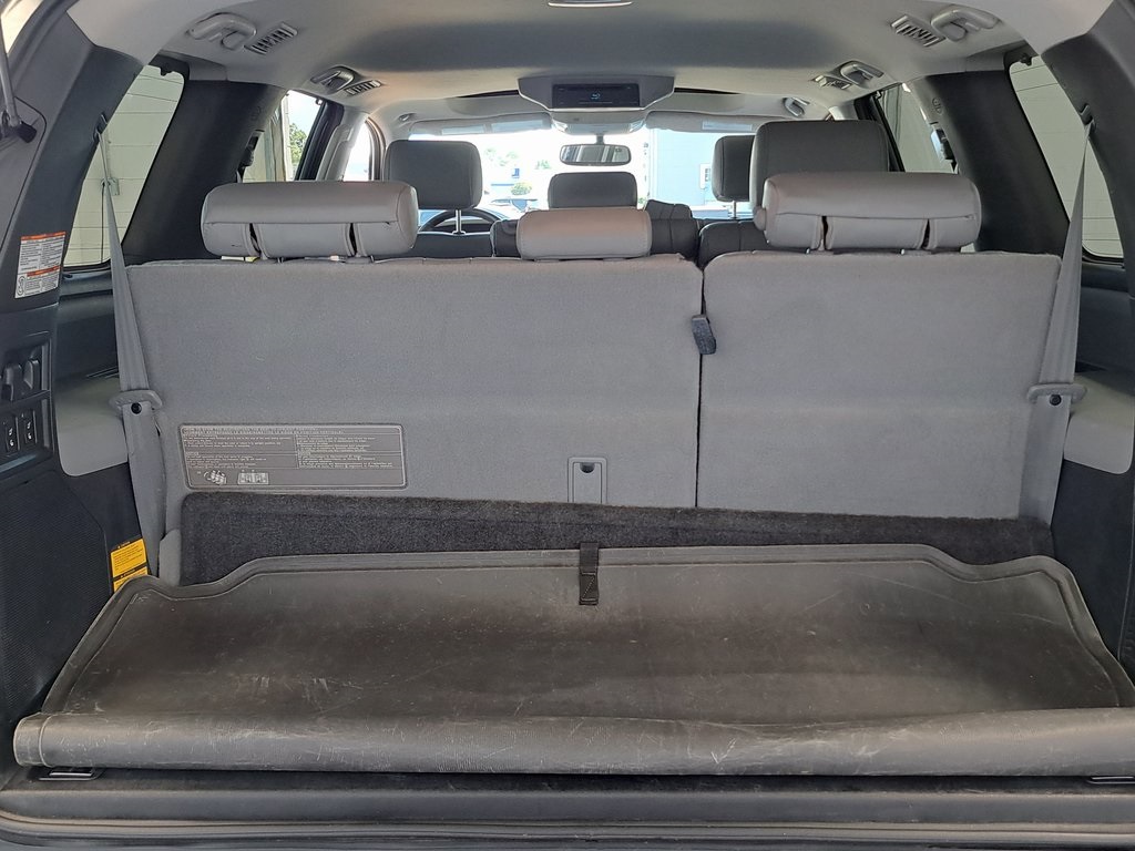 2014 Toyota Sequoia Limited photo 27