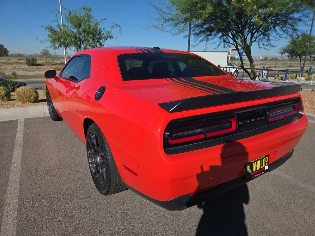 2018 Dodge Challenger R/T photo 6