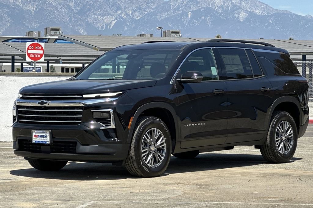 2026 Chevrolet Traverse photo 7