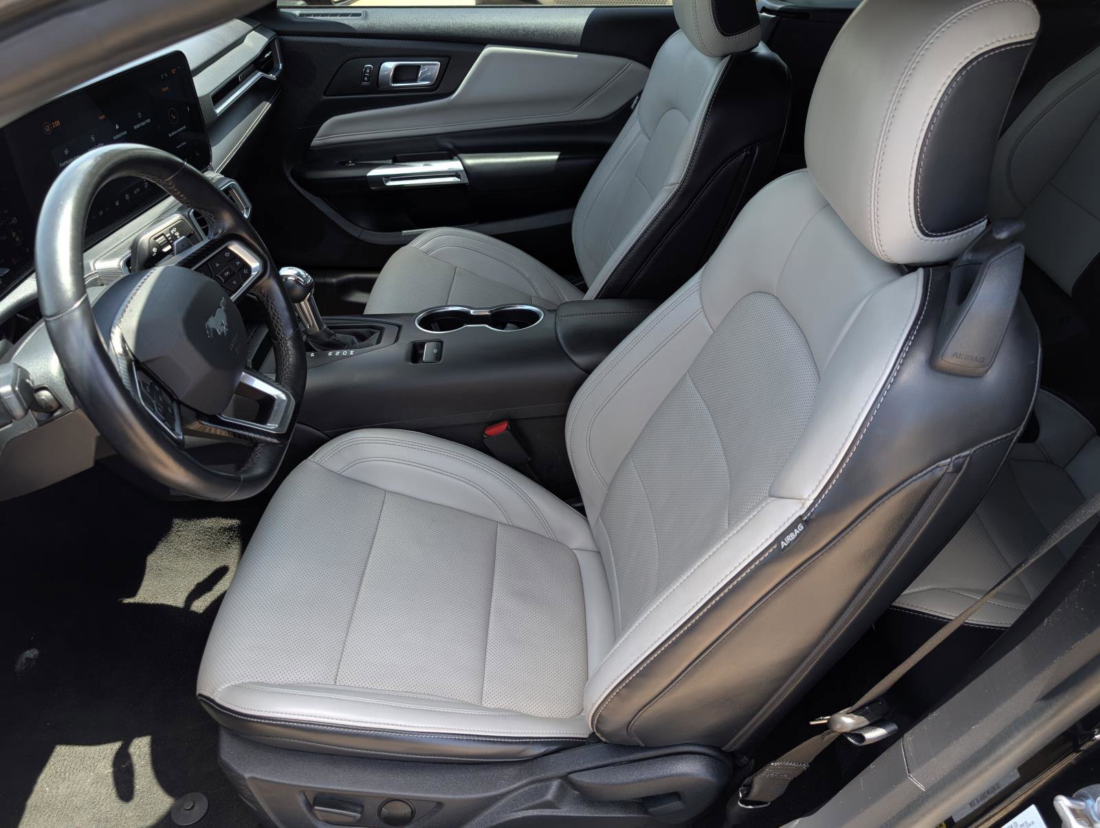 2024 Ford Mustang GT Premium Convertible photo 28