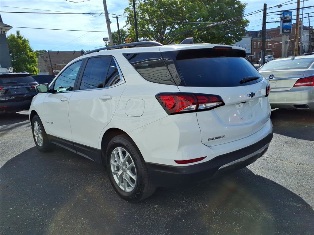 2024 Chevrolet Equinox LT photo 4