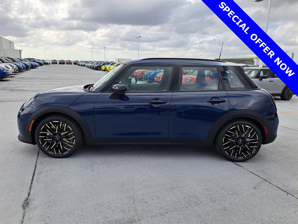 2025 Mini Cooper 4 Door Hardtop Signature photo 6
