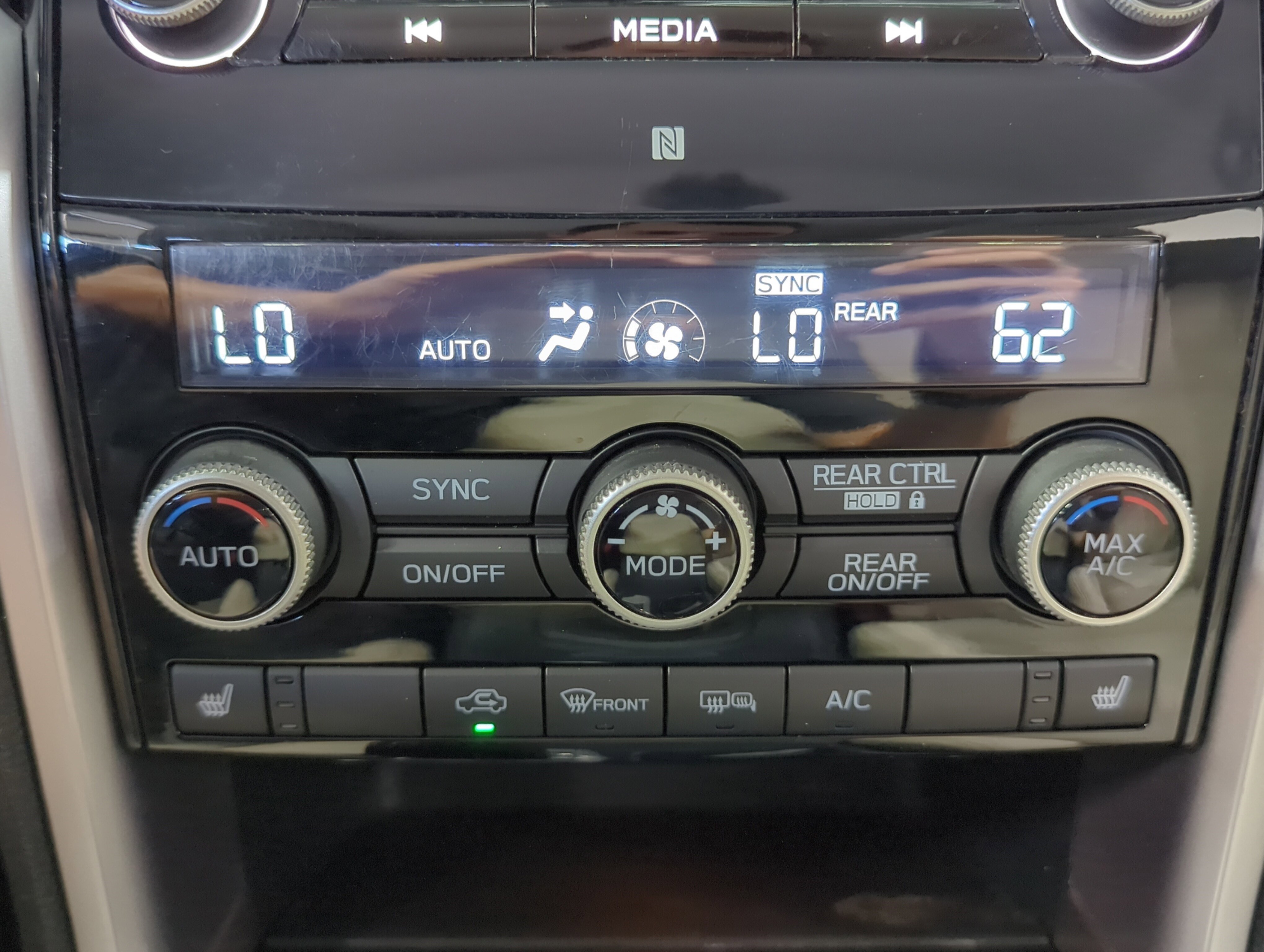 2021 Subaru Ascent Premium photo 16