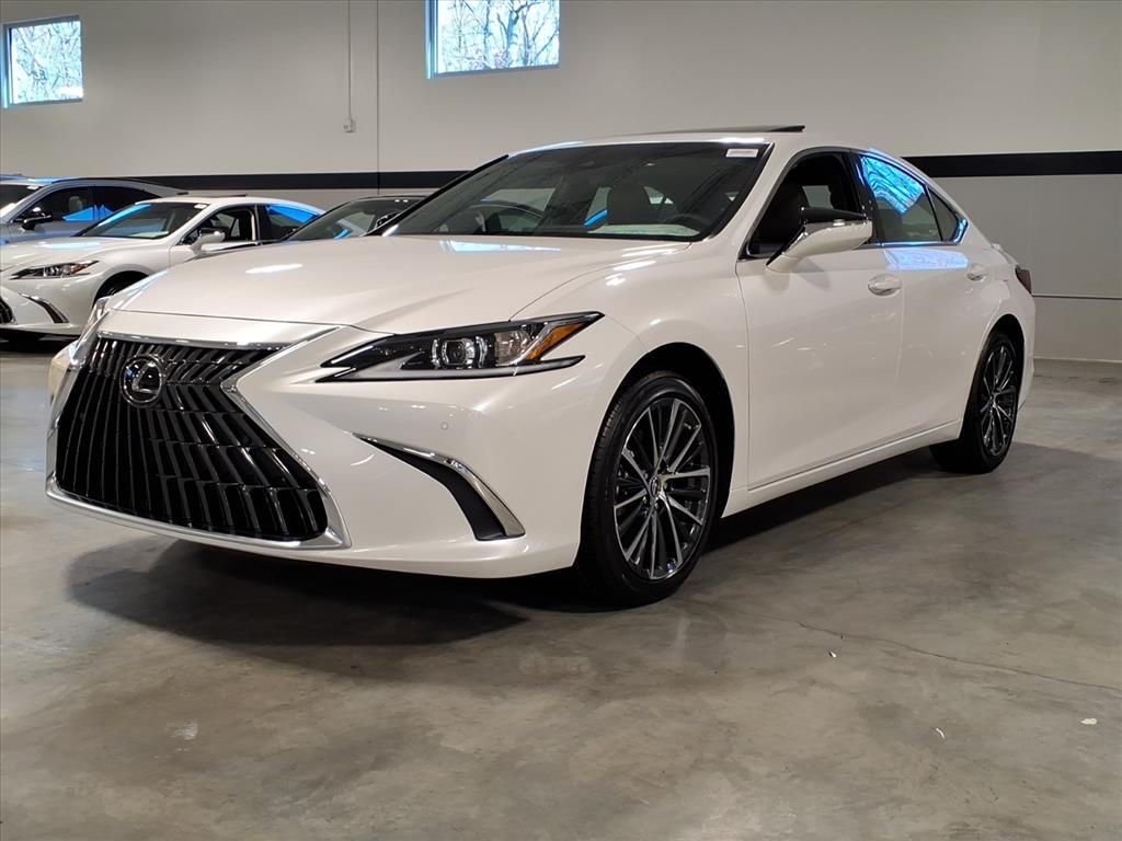 2025 Lexus ES 350 photo 3