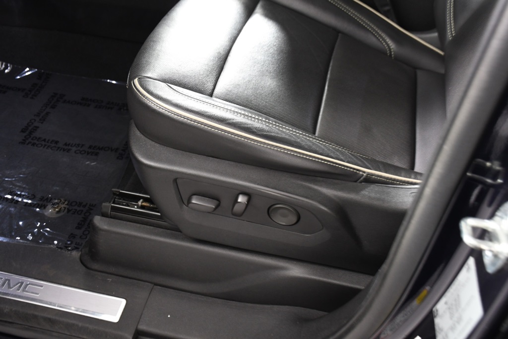 2021 Gmc Yukon SLT photo 16