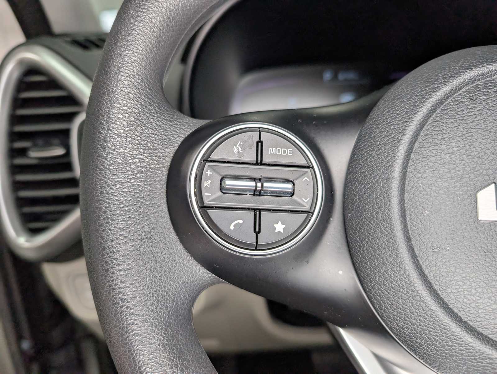 2023 Kia Soul LX S photo 31