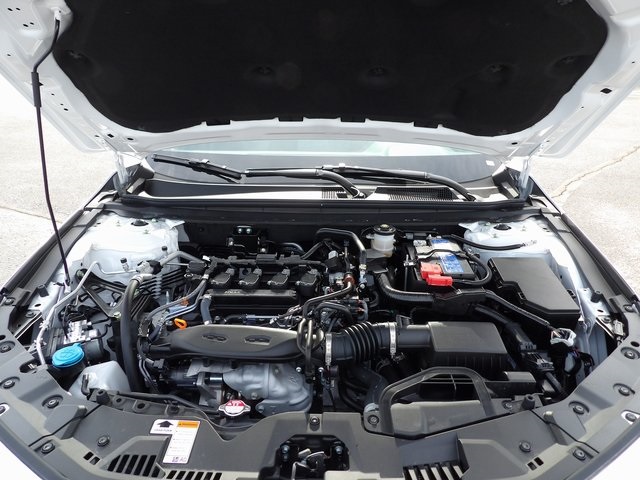 2025 Honda Accord LX photo 32