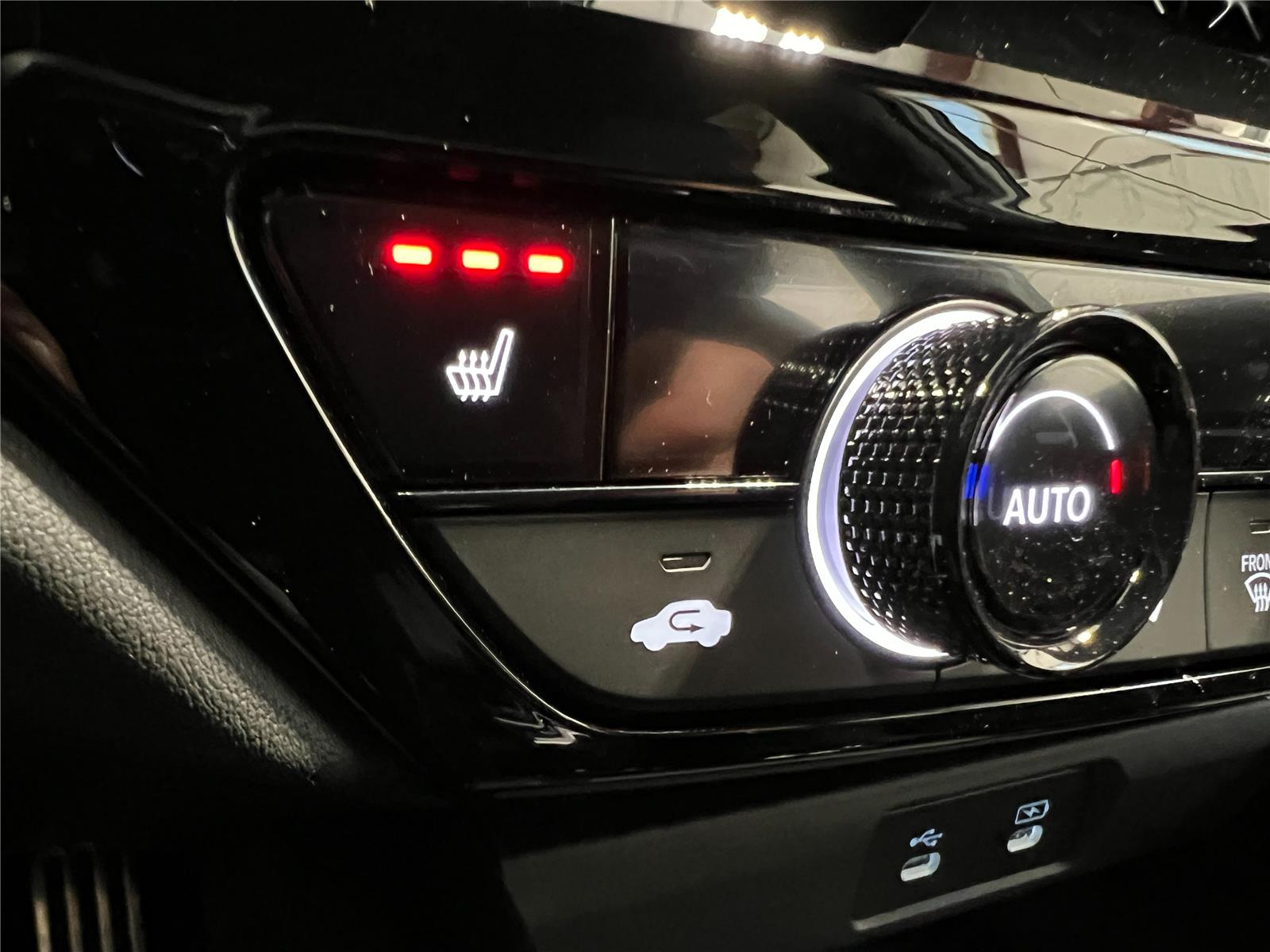 2025 Honda Accord Hybrid Sport-L photo 22