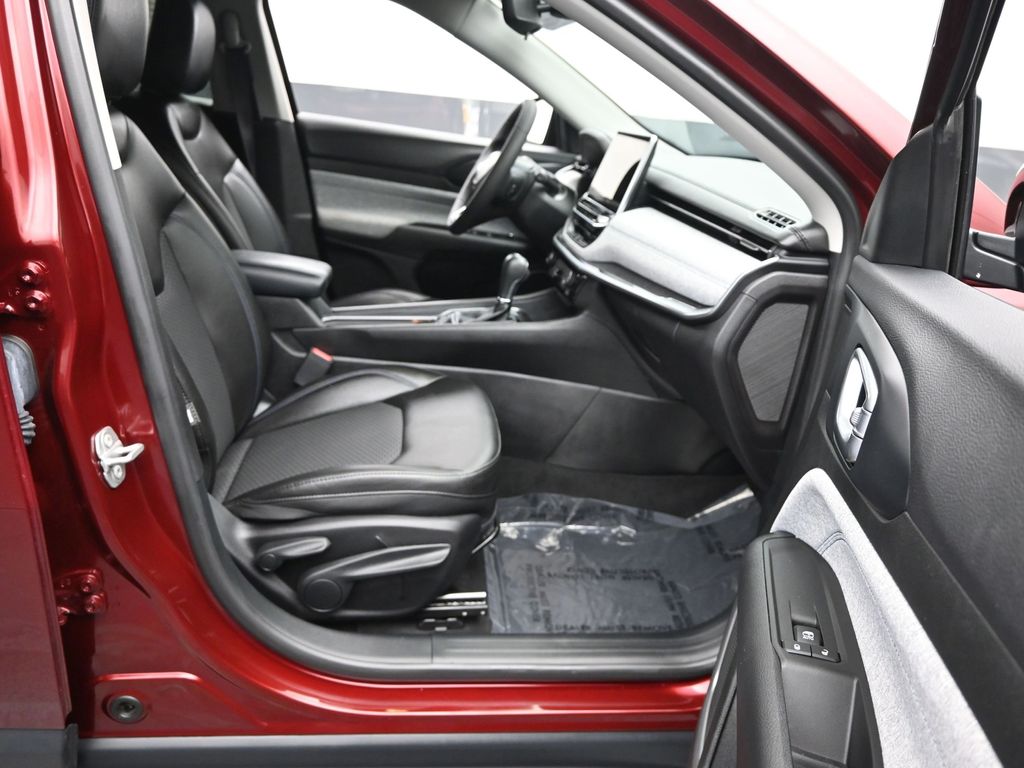 2022 Jeep Compass Latitude photo 5