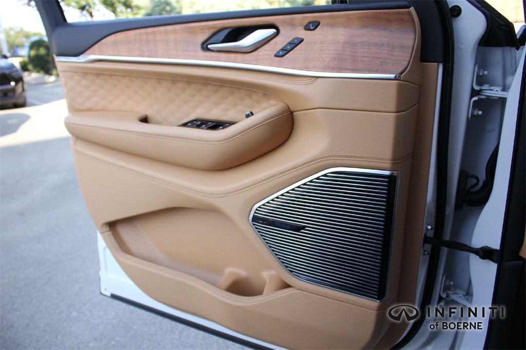 2023 Jeep Grand Cherokee L Summit Reserve photo 16