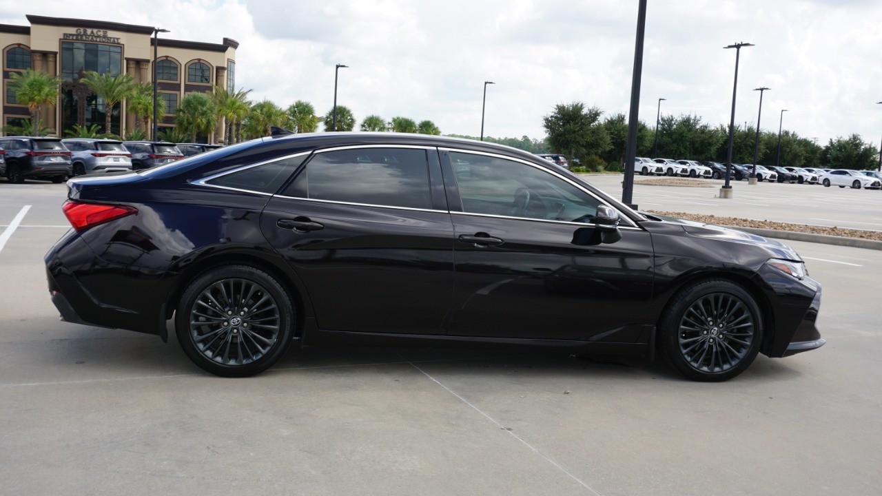 2021 Toyota Avalon Limited photo 4