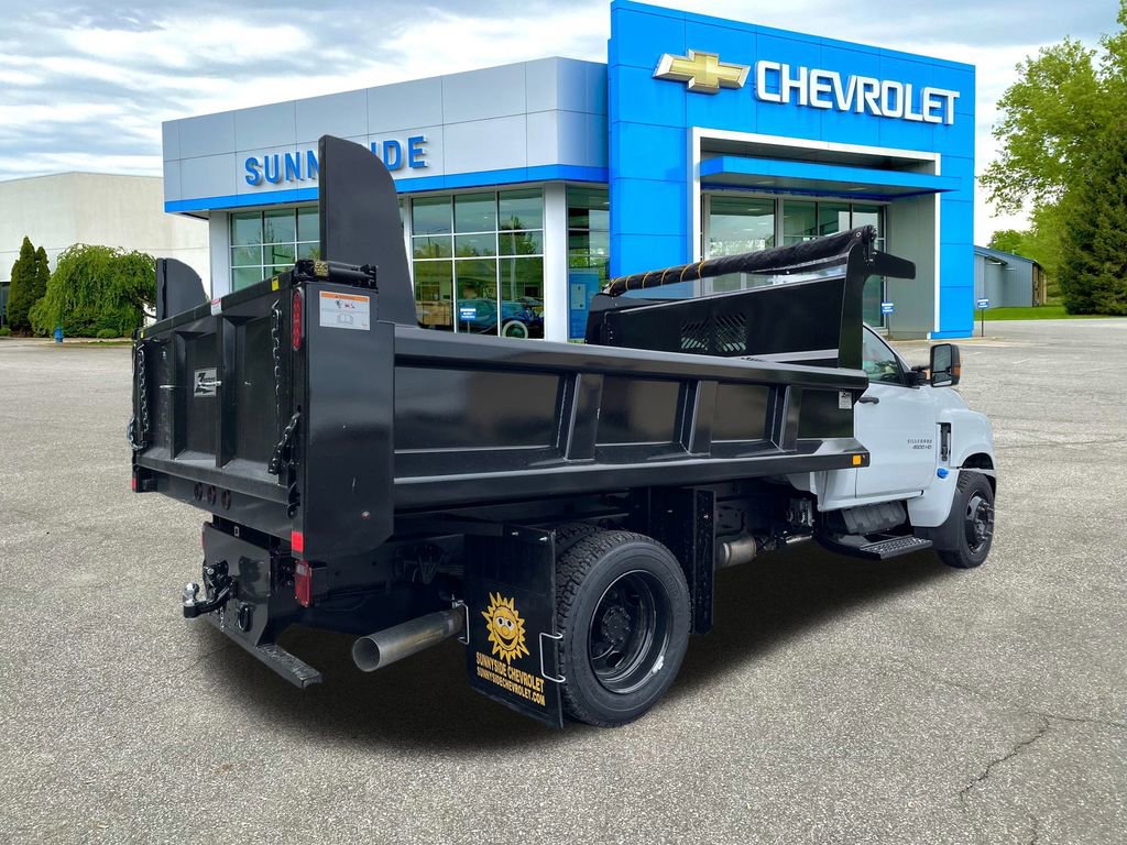 2024 Chevrolet Silverado 4500HD Work Truck photo 2
