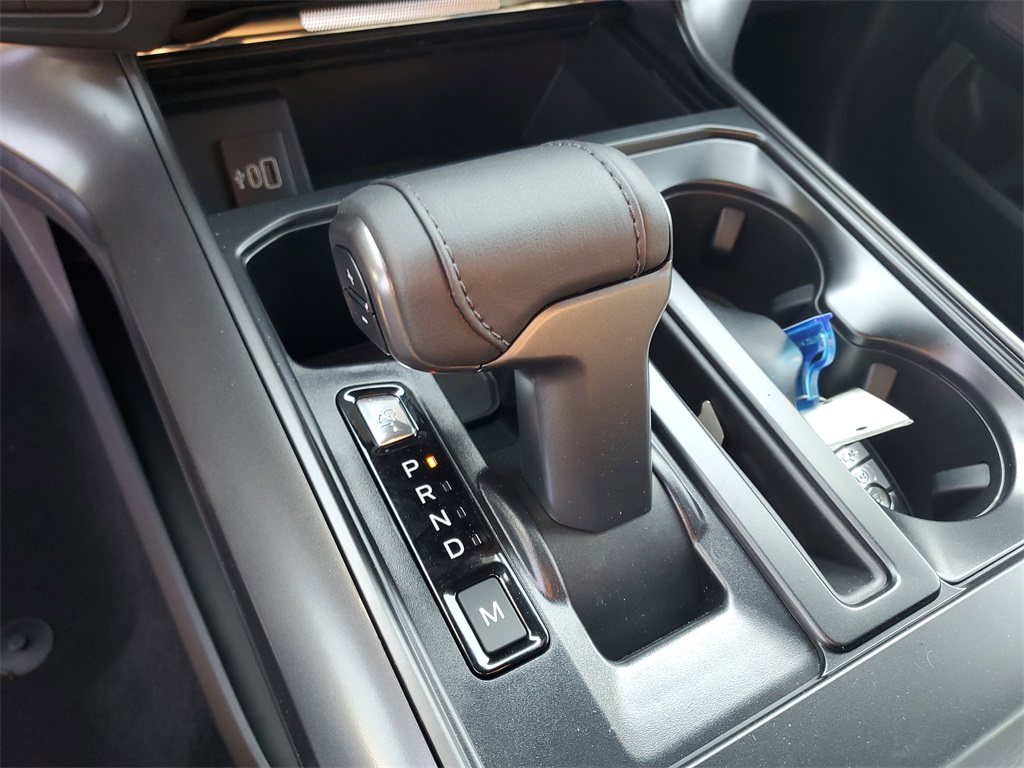 2025 Ford F-150 Lariat photo 18