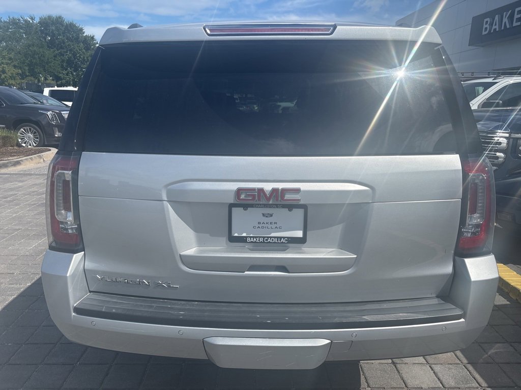 2019 Gmc Yukon XL SLT photo 3