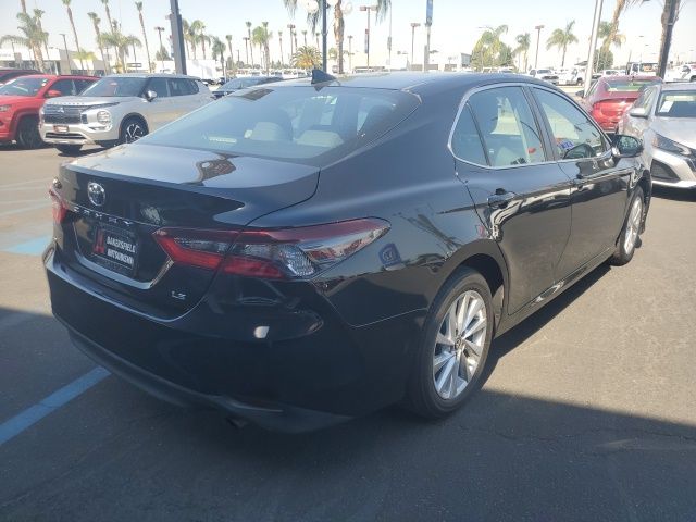 2023 Toyota Camry LE photo 4