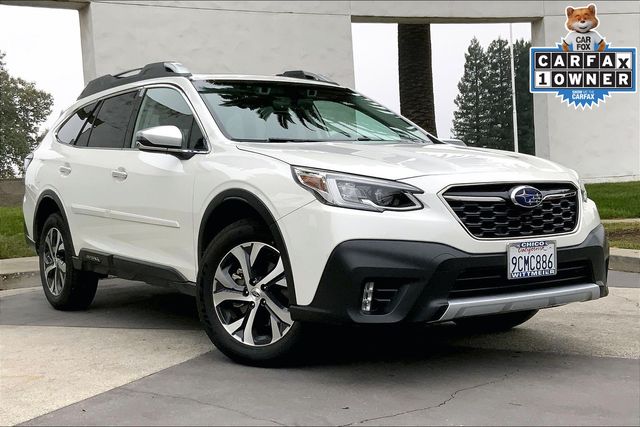 2022 Subaru Outback Touring XT photo 2